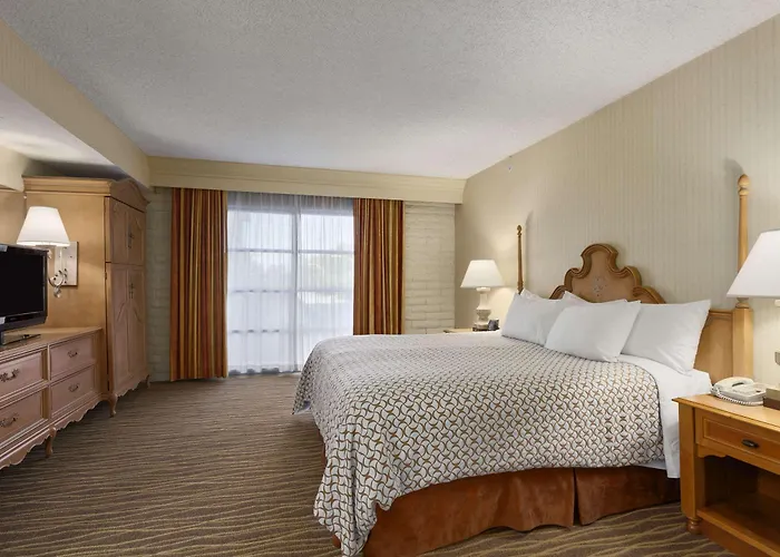 Hotel 6 Phoenix, Az - Sky Harbor 4*