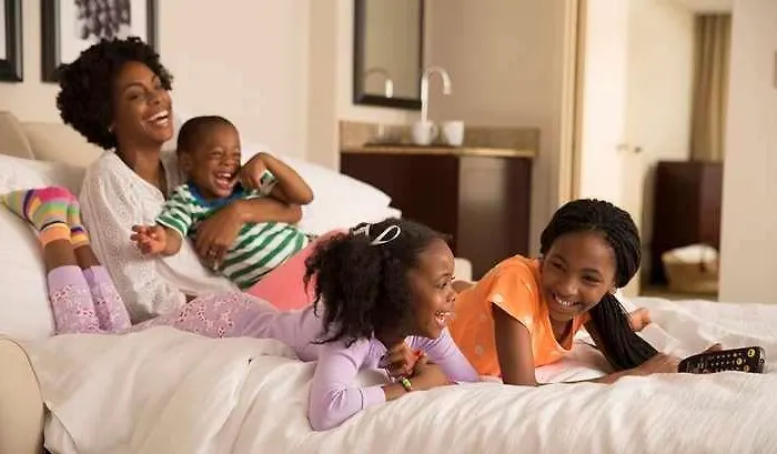 6 Phoenix, Az - Sky Harbor Hotel 4*
