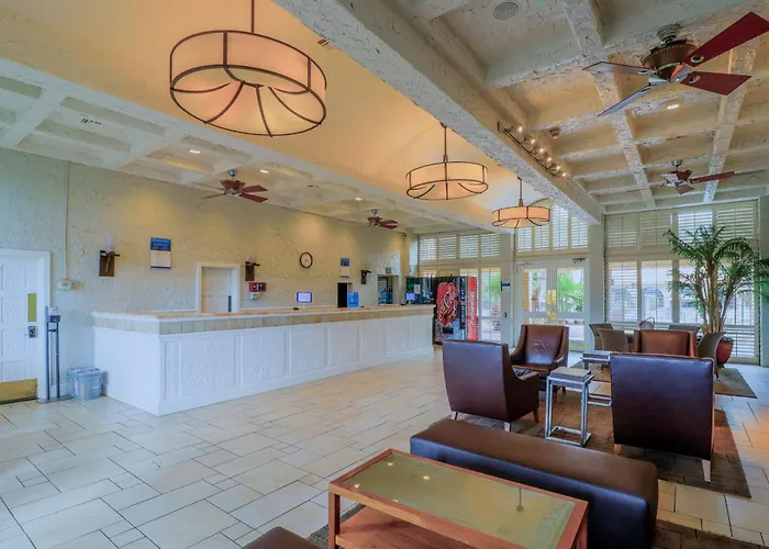 Hotel 6 Phoenix, Az - Sky Harbor 4*