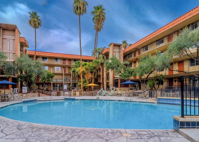 Hotel 6 Phoenix, Az - Sky Harbor