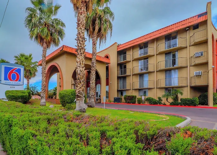 6 Phoenix, Az - Sky Harbor 4*