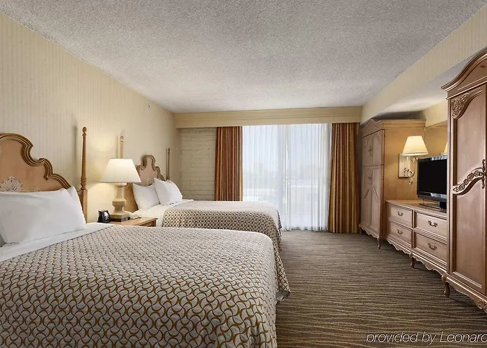 6 Phoenix, Az - Sky Harbor 4*